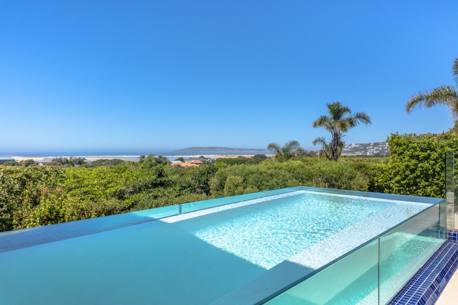 6 Bedroom Property for Sale in Keurbooms River Western Cape